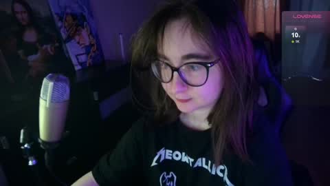 If you like it when I meow give me a thumbs up online show from 01-09-25, 10:20