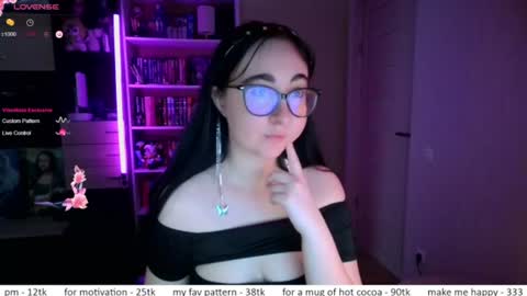 If you like it when I meow give me a thumbs up online show from 07-01-26, 11:12