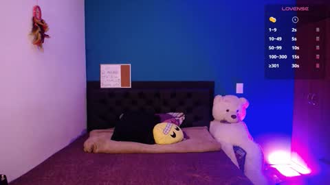 Snapshot of ela_0 chatting on 09-30-25, 11:54 Ela  Help me reach 100 thumbs up online show from 09-30-25, 11:54