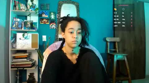 Ela  Help me reach 100 thumbs up online show from 11-28-25, 04:26