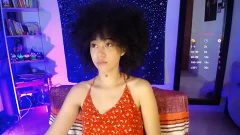 Ela  Help me reach 100 thumbs up online show from 05-19-26, 03:24