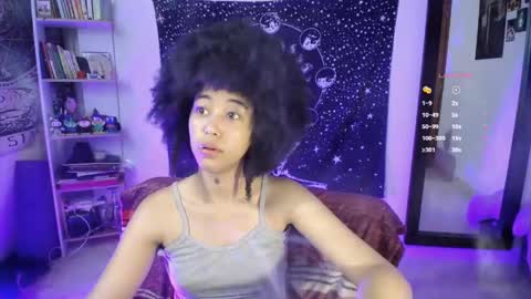 Ela  Help me reach 100 thumbs up online show from 05-21-26, 12:50