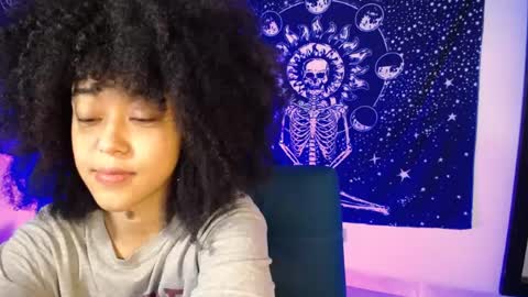 Ela  Help me reach 100 thumbs up online show from 07-17-26, 06:31