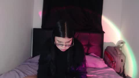 Ela online show from 04-05-26, 03:04