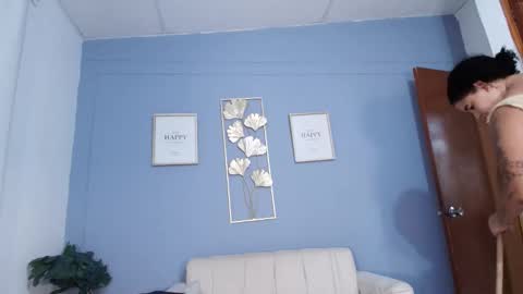 elah_sophia2 online show from 10-16-25, 01:28