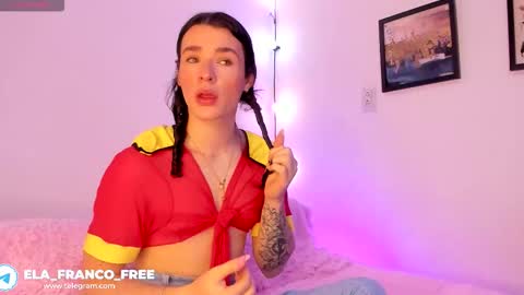 Snapshot of elaia_franc chatting on 02-12-26, 04:40 Elaia franco online show from 02-12-26, 04:40