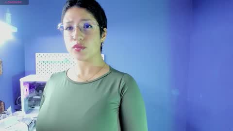 elaine87_ online show from 11-19-25, 09:59