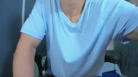 Snapshot of elangiraldo chatting on 06-19-26, 09:40 Elan Giralon online show from 06-19-26, 09:40
