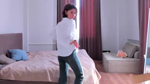 ELA 3 online show from 03-19-26, 06:28