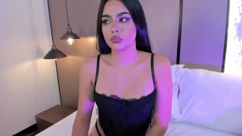 elara_bloom_ online show from 04-21-26, 02:15