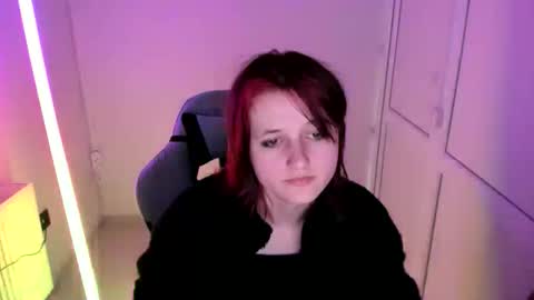 Snapshot of elara_muse chatting on 04-28-26, 08:58 Evie online show from 04-28-26, 08:58