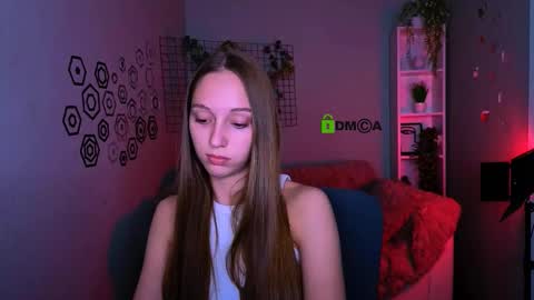 Elara online show from 03-29-26, 09:09