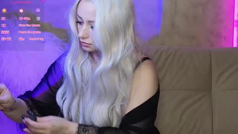 Snapshot of elarasable chatting on 11-25-25, 06:57 elarasable online show from 11-25-25, 06:57