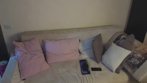 elarasable online show from 03-19-26, 12:20