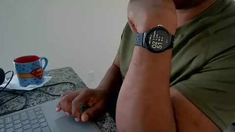 eldongue2024 online show from 02-26-25, 07:49