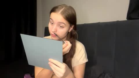 Kelly online show from 03-04-26, 04:35