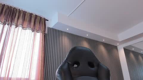Snapshot of electraa_fox chatting on 01-23-25, 06:35 Electra online show from 01-23-25, 06:35