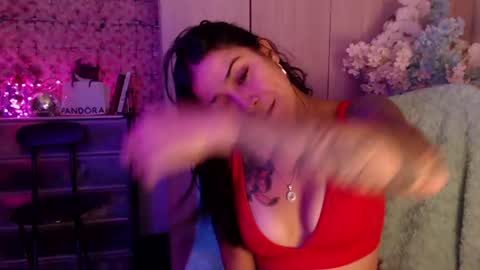Snapshot of electrahot_18 chatting on 06-17-26, 02:36 Electra online show from 06-17-26, 02:36