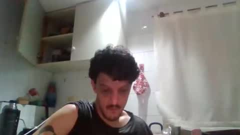 Snapshot of electrodreams chatting on 09-19-25, 12:45 electrodreams online show from 09-19-25, 12:45