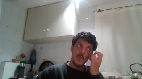 Snapshot of electrodreams chatting on 09-21-25, 02:46 electrodreams online show from 09-21-25, 02:46