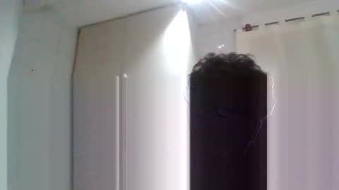 Snapshot of electrodreams chatting on 09-21-25, 11:06 electrodreams online show from 09-21-25, 11:06