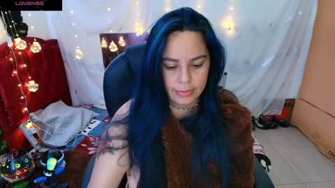 Snapshot of elektra_32 chatting on 01-23-25, 04:19 elektra online show from 01-23-25, 04:19
