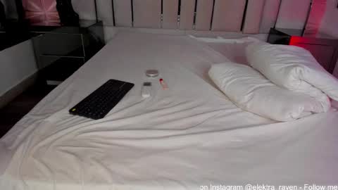 elektra_raven online show from 09-27-25, 03:06