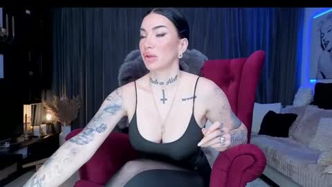 Snapshot of elektravelvet chatting on 02-25-25, 07:20 ElektraSheDemon online show from 02-25-25, 07:20