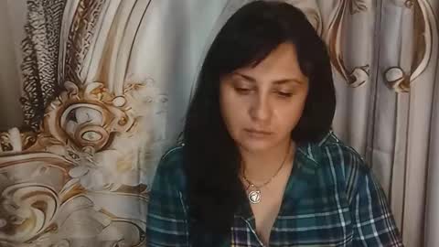 Snapshot of elen88585463 chatting on 10-01-25, 03:40 Elen online show from 10-01-25, 03:40