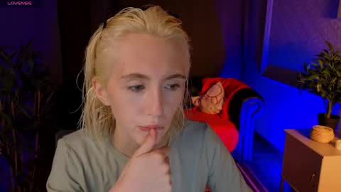 Elen  online show from 05-31-26, 08:21