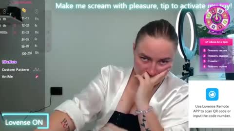 Snapshot of elena_maeer chatting on 07-20-26, 12:51 Elena online show from 07-20-26, 12:51