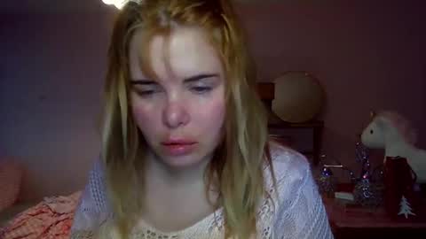 Elena online show from 12-21-25, 02:46