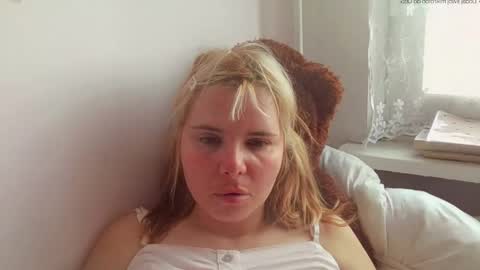 Snapshot of elenaflirt chatting on 05-04-26, 12:45 Elena online show from 05-04-26, 12:45