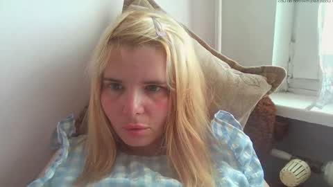 Snapshot of elenaflirt chatting on 06-04-26, 03:18 Elena online show from 06-04-26, 03:18