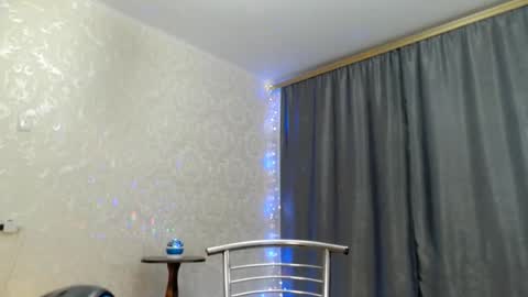 elenaza online show from 12-22-25, 06:27