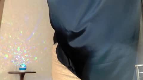 elenaza online show from 03-25-26, 09:43