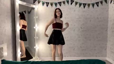 Annie PVT IS OPEN online show from 07-24-26, 09:35