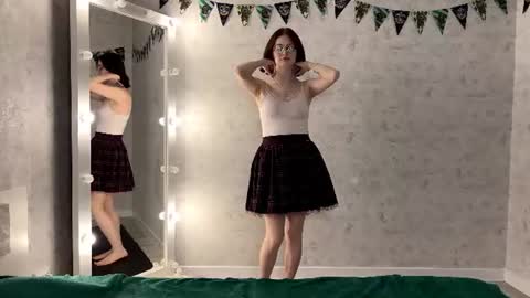 Annie PVT IS OPEN online show from 07-26-26, 09:21