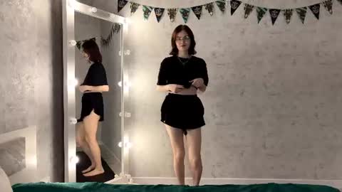 Annie PVT IS OPEN online show from 07-29-26, 09:24
