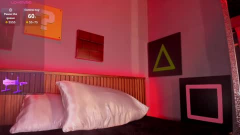 ELETTRA online show from 04-10-26, 02:17