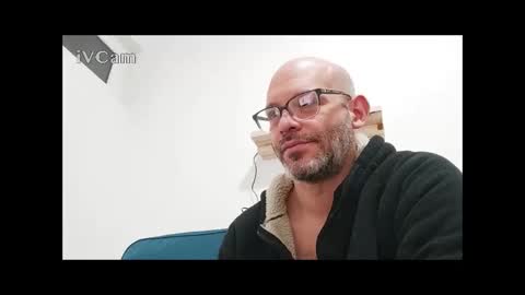 Snapshot of elgrande85 chatting on 03-03-25, 08:54 elgrande85 online show from 03-03-25, 08:54