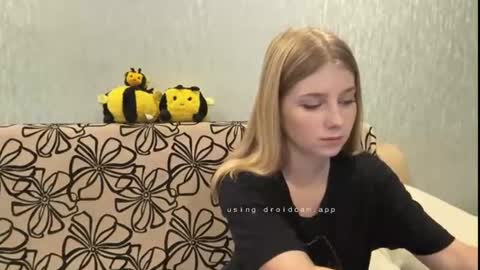 Snapshot of eli_sweetaura chatting on 08-05-26, 05:49 eli_sweetaura online show from 08-05-26, 05:49