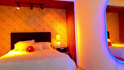 Snapshot of elian_craiggggg chatting on 02-21-26, 03:24 Elian online show from 02-21-26, 03:24