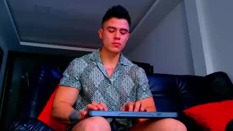 Snapshot of elian_craiggggg chatting on 02-23-26, 08:06 Elian online show from 02-23-26, 08:06