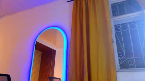 Snapshot of elian_craiggggg chatting on 03-12-26, 04:18 Elian online show from 03-12-26, 04:18