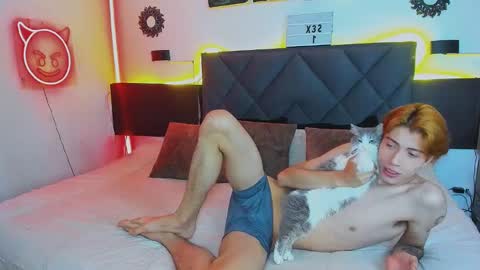 Snapshot of eliann_adam chatting on 01-24-25, 11:15 eliann_adam online show from 01-24-25, 11:15