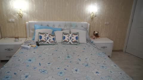 Luna online show from 04-01-26, 04:15