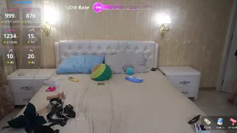 Luna online show from 06-30-26, 11:28