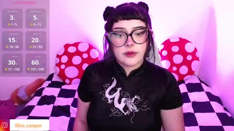 Snapshot of elicecooper chatting on 11-10-25, 03:38 Elice Cooper new account online show from 11-10-25, 03:38