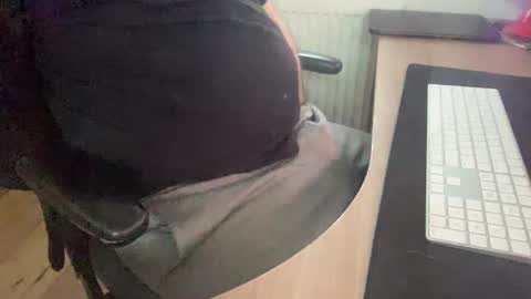 Snapshot of elidor14 chatting on 02-18-25, 09:21 elidor14 online show from 02-18-25, 09:21